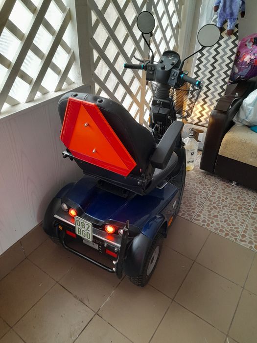 Tricicleta electrica pt adulti  mini crosser