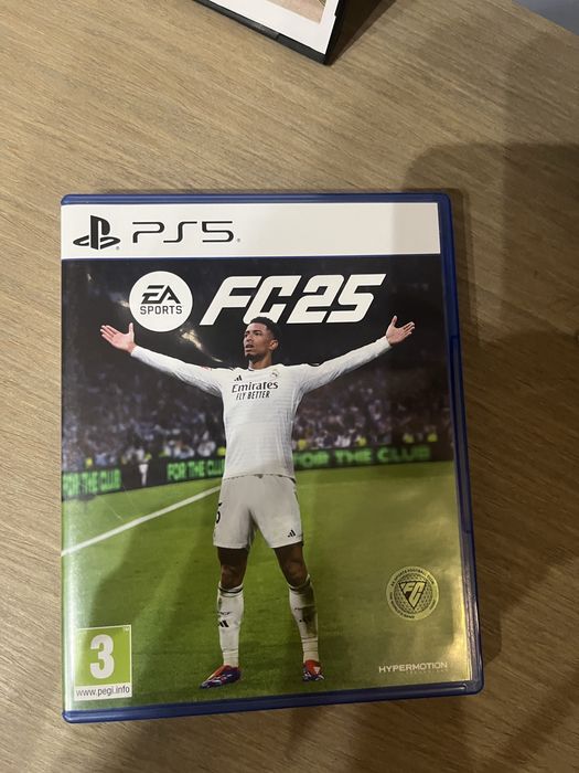 Диски на PS 5 : FIFA 23 и FC25