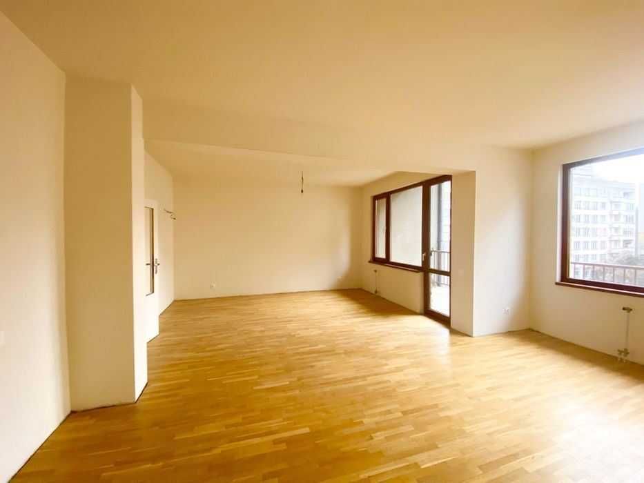 Продава се Тристаен апартамент в София, Изток - 180 кв.м за 1278 €/кв.м - Снимка #1