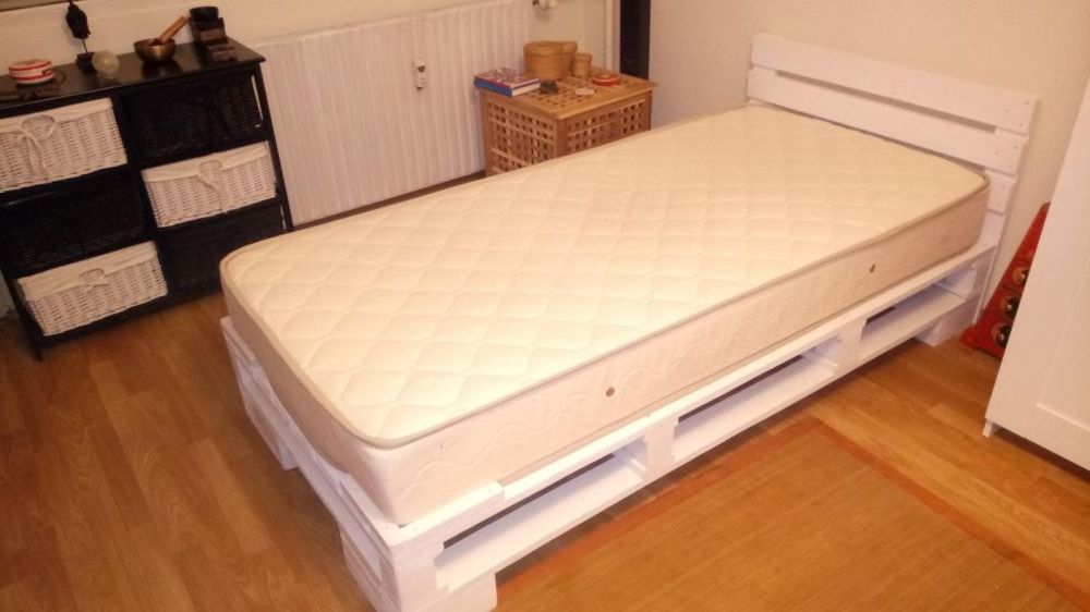 Спални тип палети