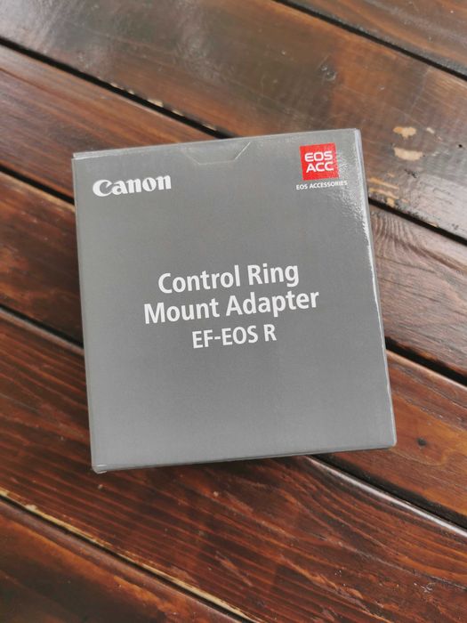 Adaptor Canon EF - EOS R (RF) cu inel de control