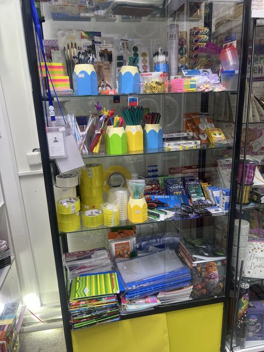 Продам витрину 13000 тенге