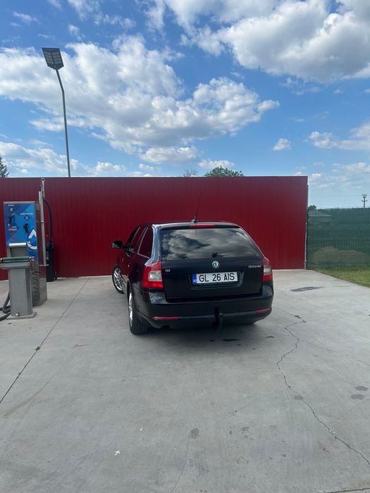 SKODA Octavia 2010 — imagine 5