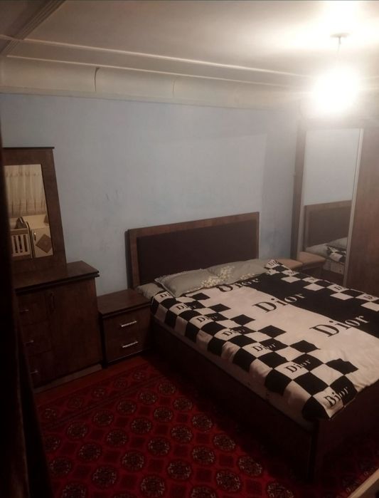 Yashnobod tumani Fargʻona yoʻli koʻchasida uchastka srochniy sotiladi.