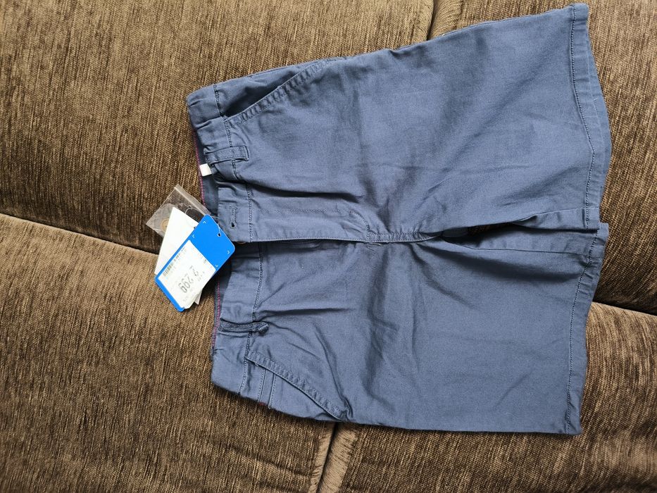 Джинсы и брюки на мальчика, продам