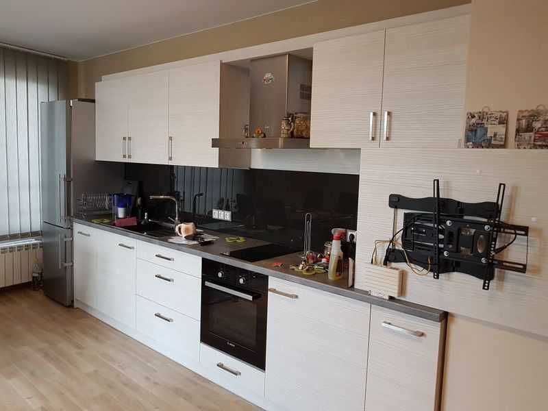 Дава се под наем Двустаен апартамент в София, Дружба 2 - 90 кв.м за 348.84 € - Снимка #1