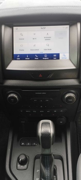 Vand/schimb doar cu dodge ram