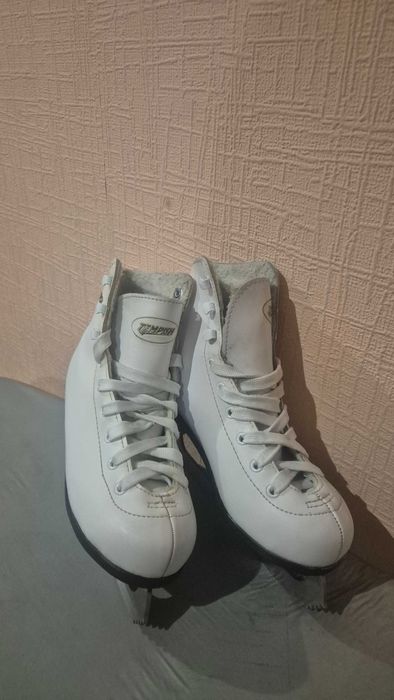 Фигурные коньки 35 размер