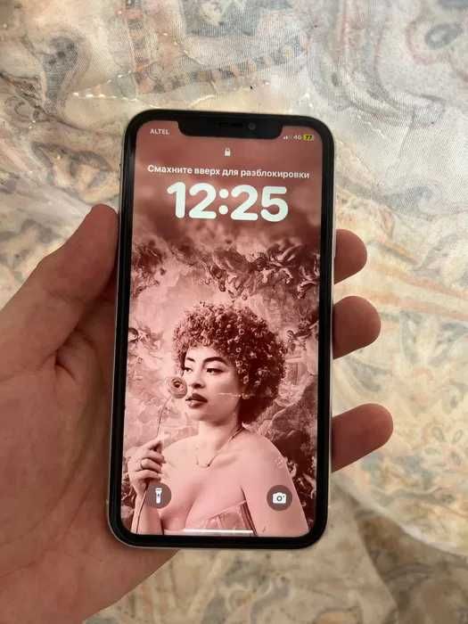 iPhone XR 64GB хороший состоянии