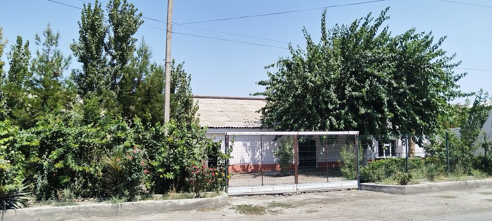 Бино ижорага берилади 300м2.