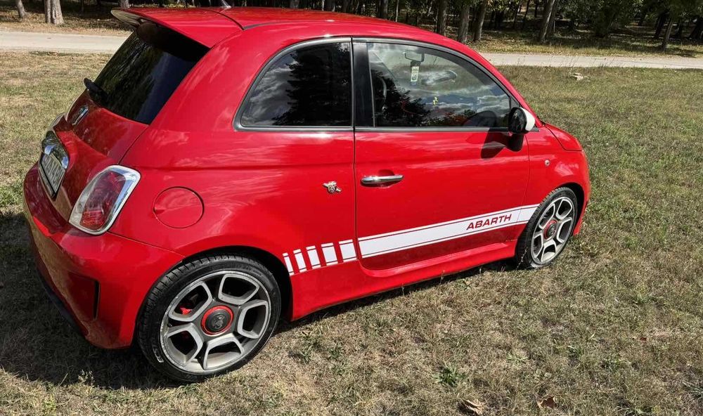 Продавам Fiat 500 Abarth