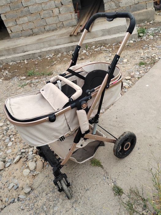 Продам каляску почти новая