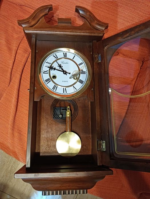 Ceas pendul Condor