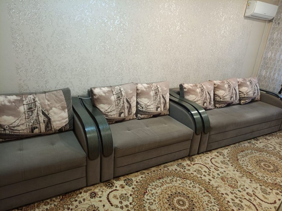 Продам диван хорошом состояние