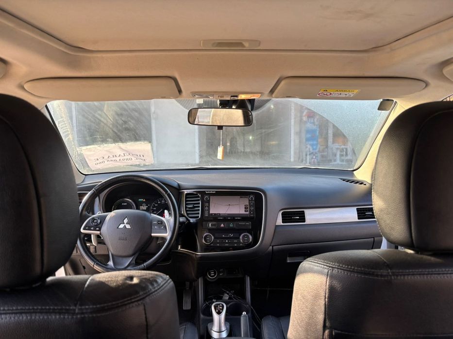 Продавам Mitsubishi