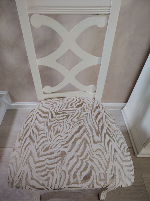 Vând 6 scaune de bucătărie noi