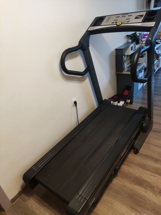 Бягаща пътека степер