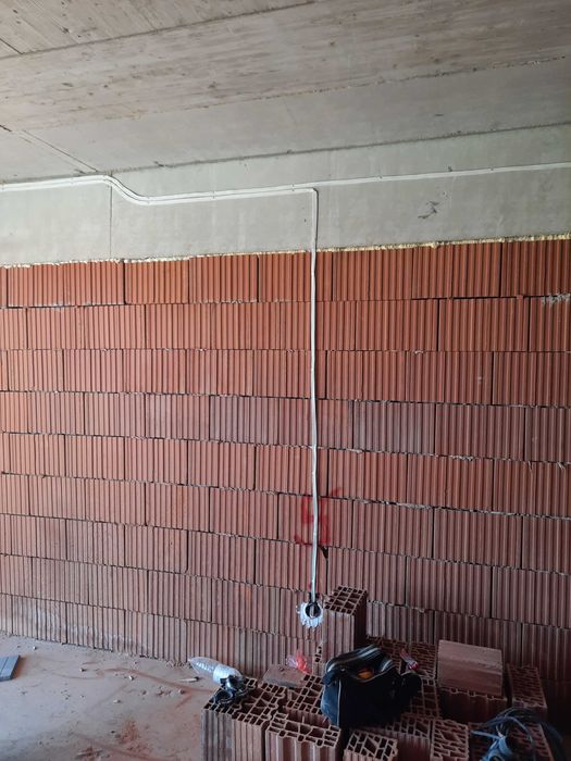 Нова електроинсталация и преустройство – къщи и апартаменти.