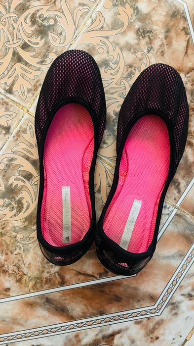 Супер стилни удобни обувки Stella McCartney Adidas