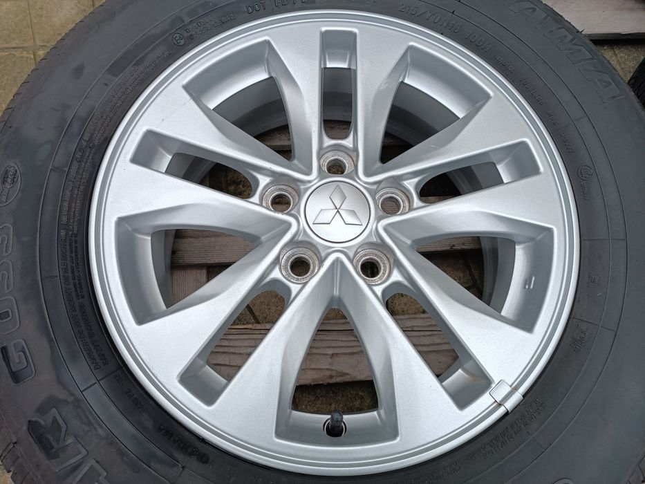 Лети джанти 16ки 5х114.3 Mitsubishi + летни гуми 215/70/16 Yokohama