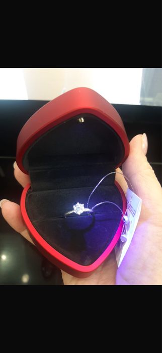 Помолвочное кольцо