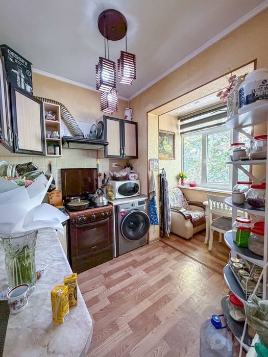 3/4/4 Ттз-1, ориентир 210 школа, 70м2 балкон 1.5х6 мебель техника