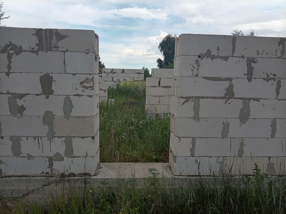Продам недостроенный дом