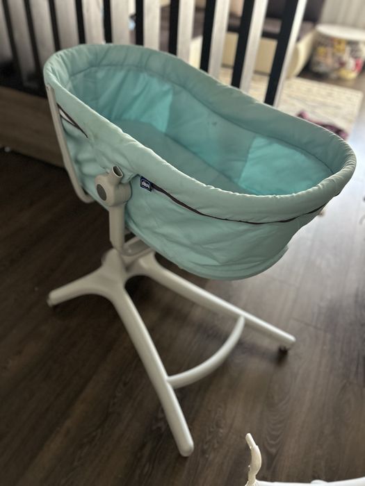 Chicco baby hug cu saltea + kit de masa