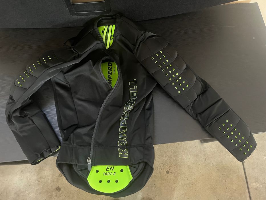 ски ръкавици/кори/стол/аксесоари/термо бельо