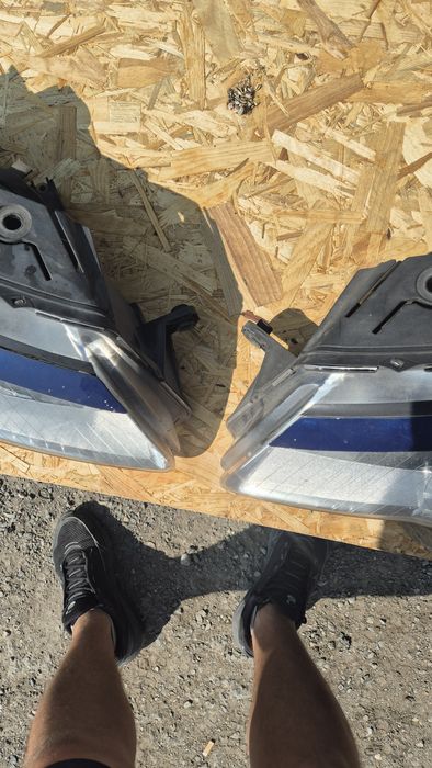 Оригинален Десен  Фар VALEO за Пасат Б6 2005- 2010г