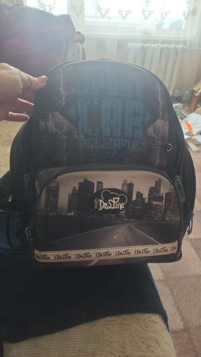 Продам рюкзак для мальчика