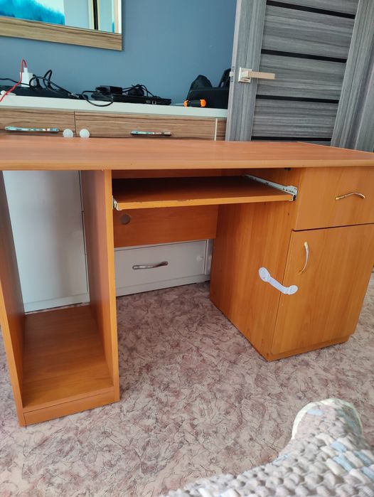 Компьютерный стол