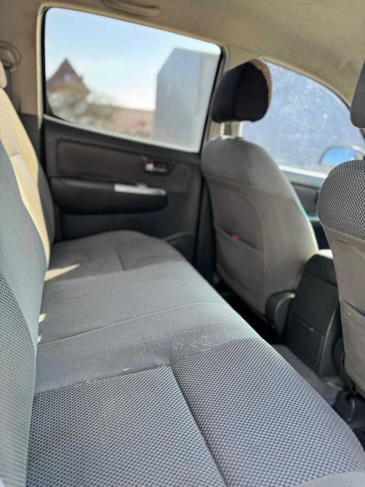 Vand Toyota Hilux 2013