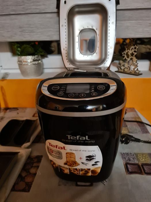 Masina de făcut pâine Tefal