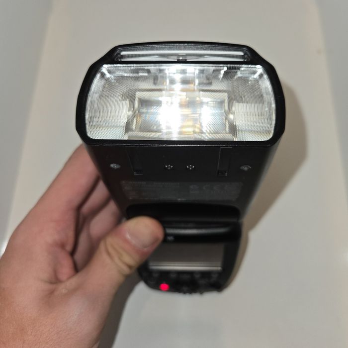 Canon Speedlite 600EX-RT