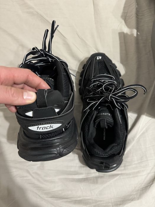 Balenciaga Track 42