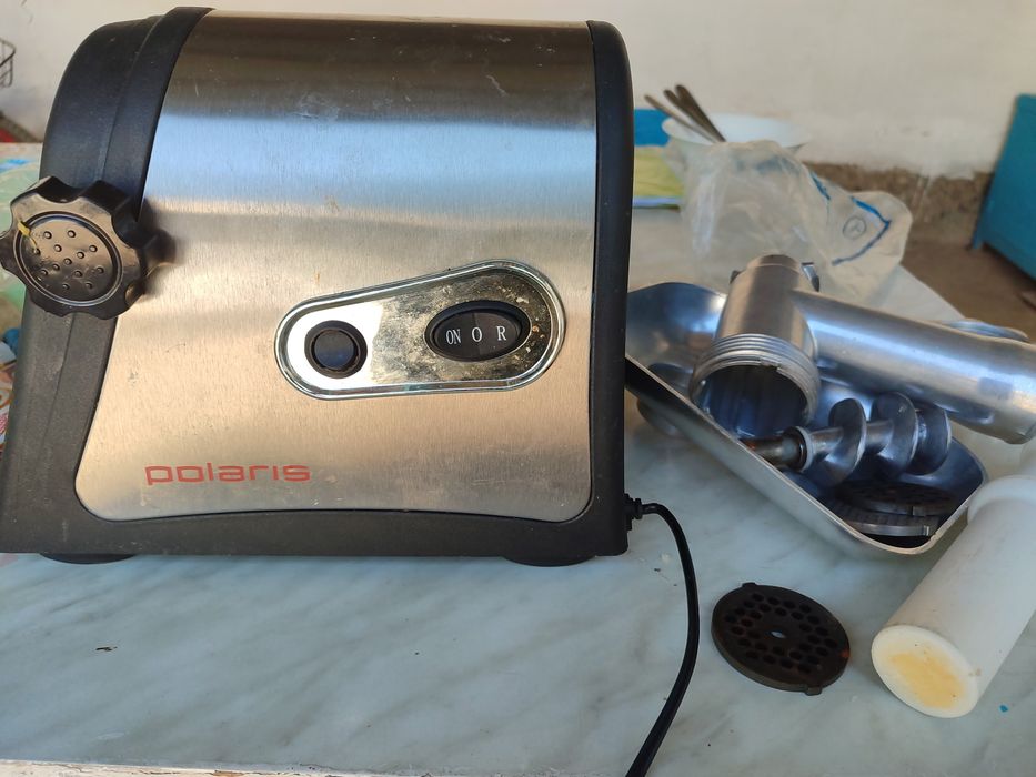 Мясорубка электрическая