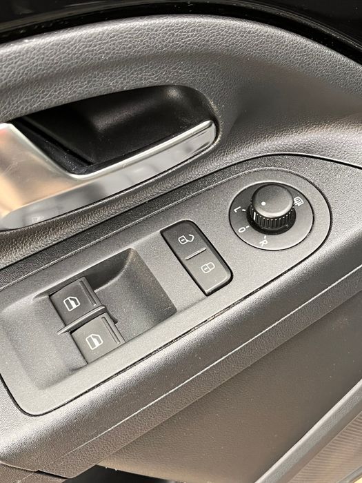 VW Up! - 1.0 MPi 75CP - 2016 - 150.000km