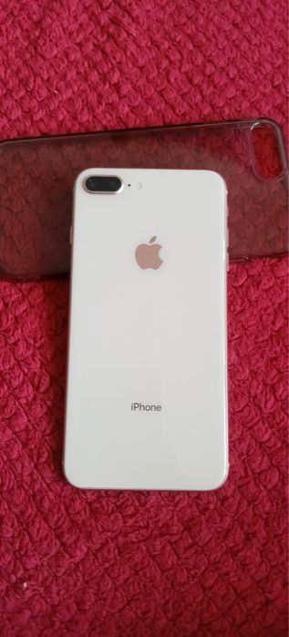 Айфон 8 плюс в идеальном состоянии