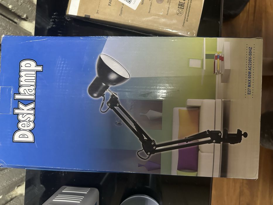 Продам для мастера маникюра