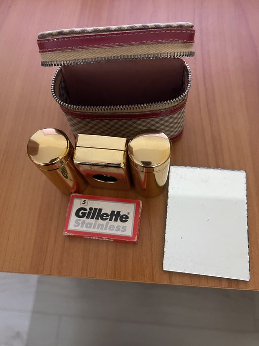 Trusa de barberit pentru voiaj Militara din perioada comunista