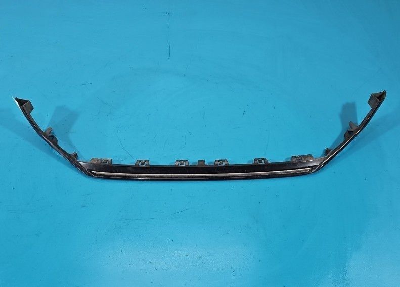 Insertie bara fata/trim grila centrala