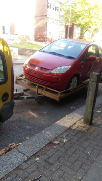 Dezmembrez Mitsubishi Colt