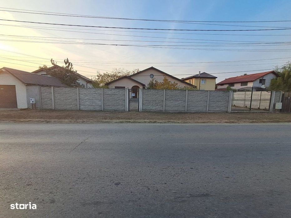 Casa Individuala Cu Teren De 3700Mp Bacu Str Ciorogarlei