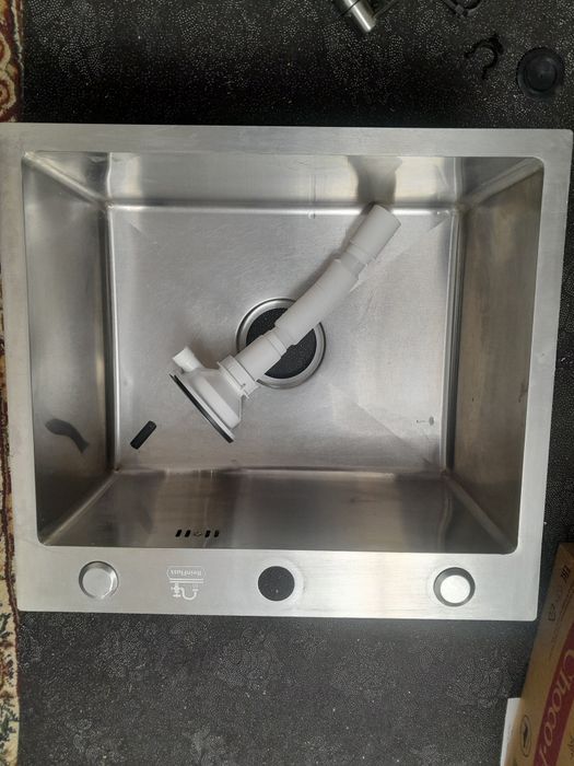 Продам кухонная  мойка