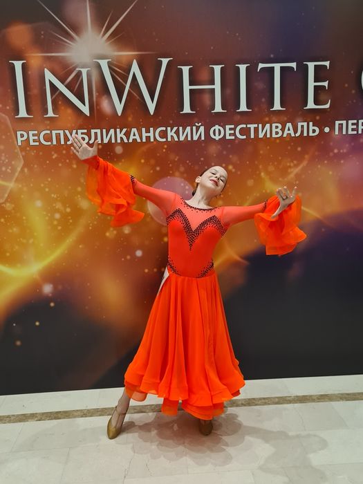 Платье для бальных танцев