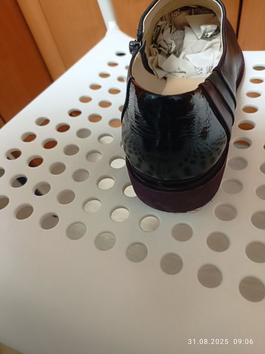 Продам обувь 39 размер