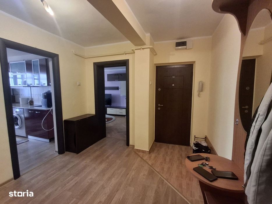De inchiriat 3 camere moderne si spatioase