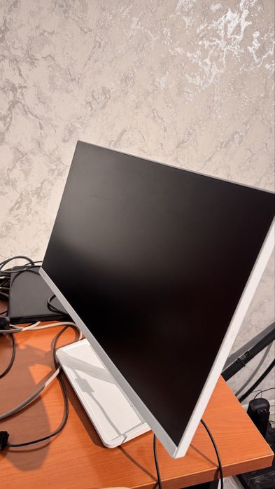 Моноблок новый, открыли, но не использовали.