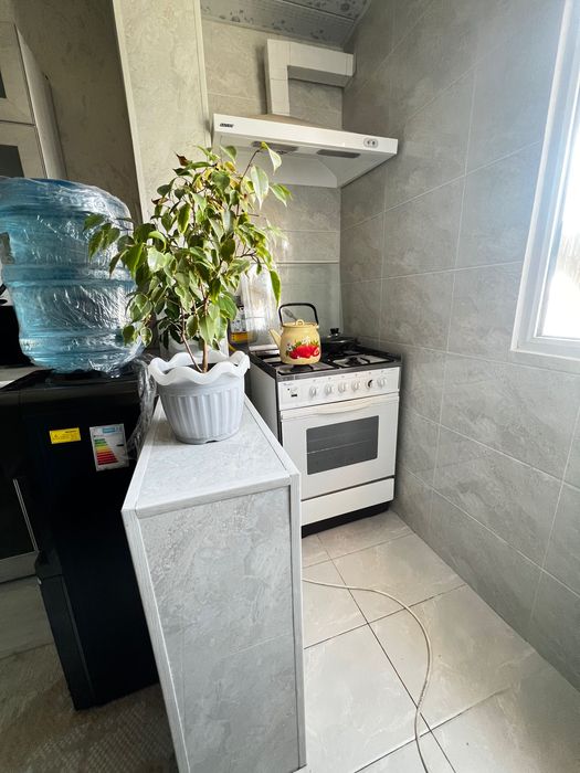 Сдается  суточна за 400. Тысяч сум. 2 х комнатная квартира метро Новза